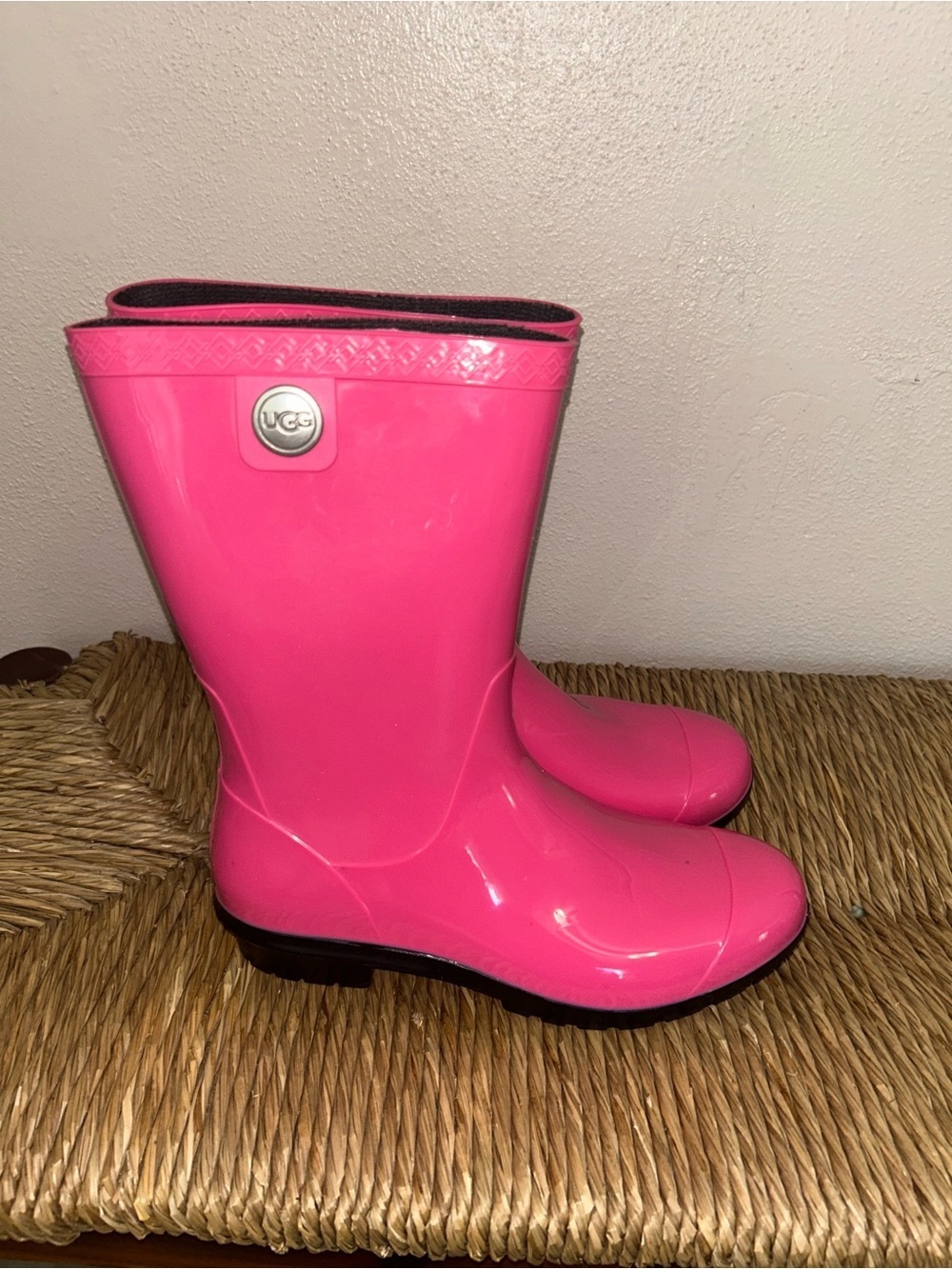 UGG Women Shaye hot pink Waterproof Rain Boots Sz US 7